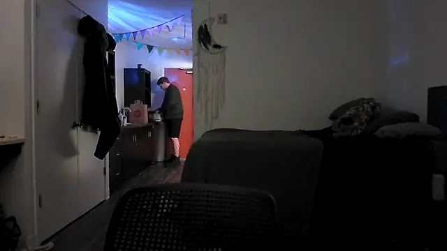 SilasRed online show from 12-30-24, 02:20