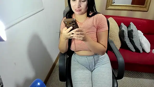 NicolettColin online show from 07-15-26, 04:47