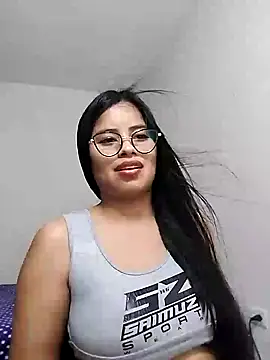 charlotte moineau online show from 01-21-25, 02:22