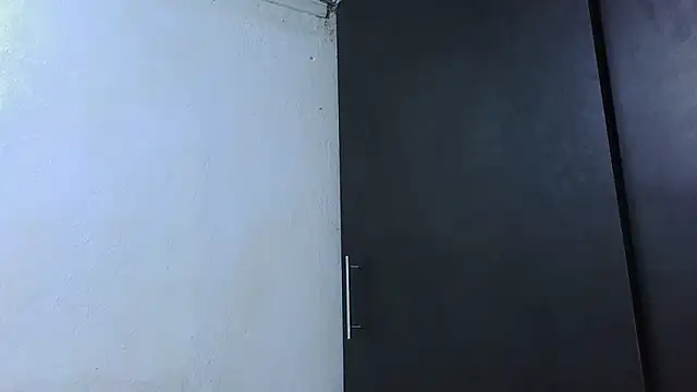 Snapshot of HellenMiyer1111 chatting on 06-10-26, 03:35 HellenMiyer1111 online show from 06-10-26, 03:35