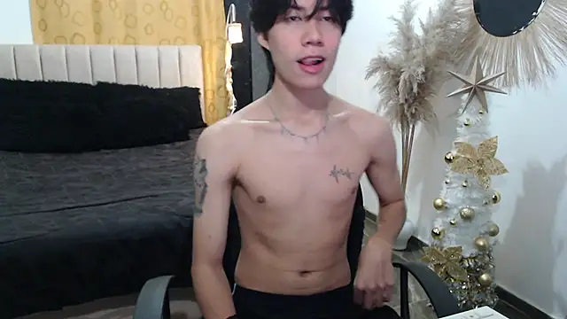 Elio-cam online show from 12-17-25, 02:49