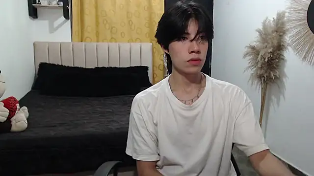 Elio-cam online show from 02-19-26, 01:02