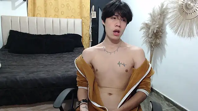 Elio-cam online show from 05-21-26, 02:53