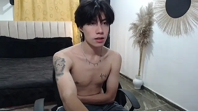 Elio-cam online show from 03-05-26, 03:47