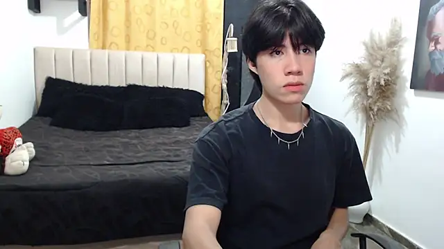 Elio-cam online show from 05-08-26, 01:09