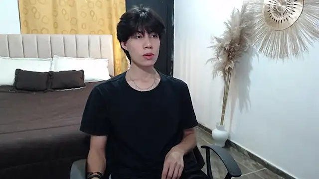 Elio-cam online show from 11-03-25, 08:29