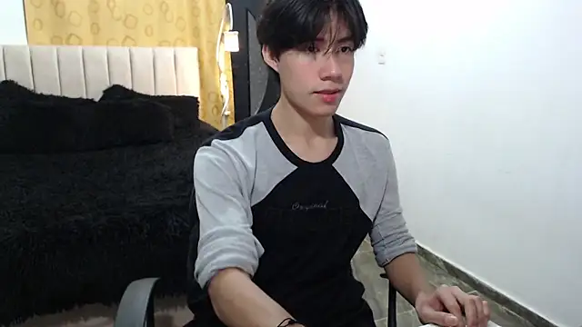 Elio-cam online show from 03-18-25, 03:02