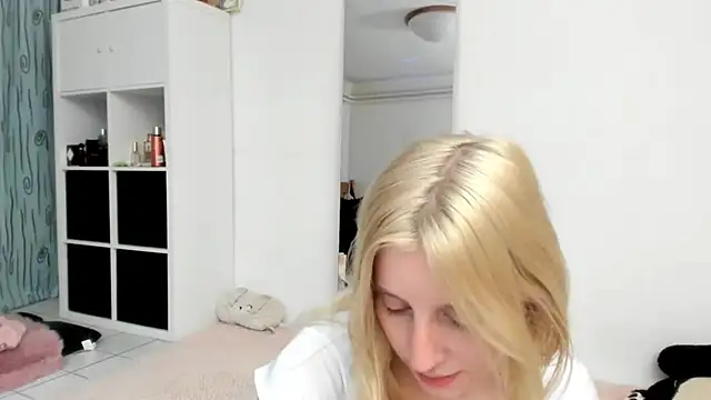 KenzieDawton online show from 03-21-26, 06:45