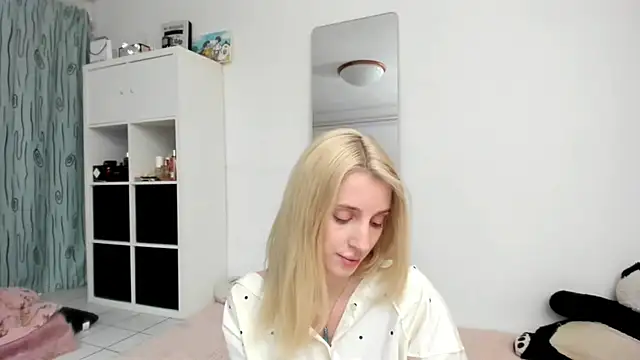 KenzieDawton online show from 05-22-26, 03:54