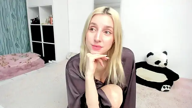 KenzieDawton online show from 03-11-26, 06:46