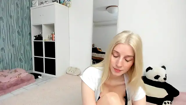 KenzieDawton online show from 03-13-26, 04:12