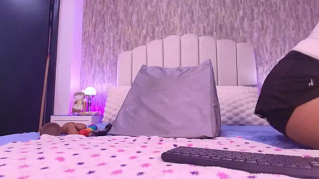 raven lilith  online show from 12-03-25, 03:07