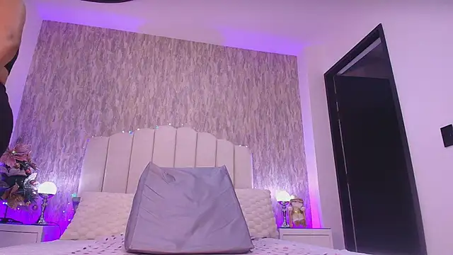 raven lilith  online show from 12-21-25, 03:08