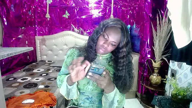 CatrinaGill online show from 01-09-26, 04:14