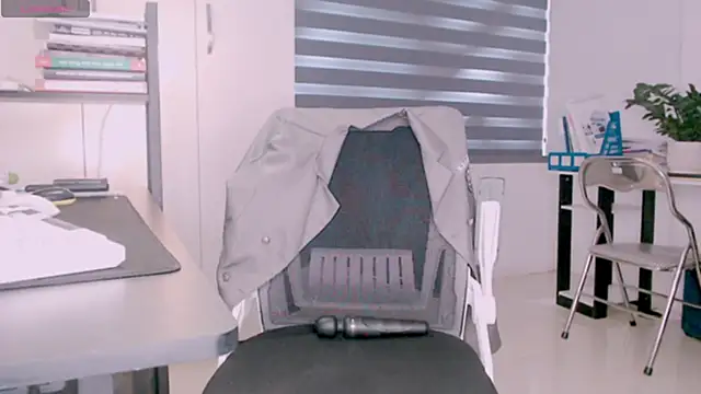 Shyn   online show from 01-18-26, 03:54