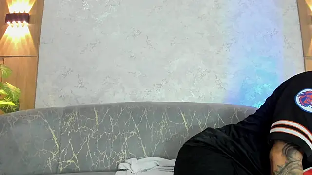 Snapshot of Petesevans chatting on 07-12-26, 12:11 Petesevans online show from 07-12-26, 12:11