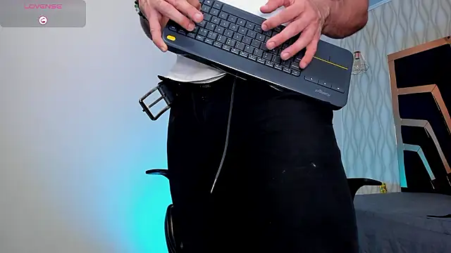 Snapshot of Petesevans chatting on 03-14-26, 11:22 Petesevans online show from 03-14-26, 11:22