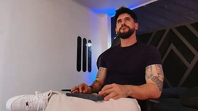 Snapshot of Petesevans chatting on 04-02-26, 11:22 Petesevans online show from 04-02-26, 11:22