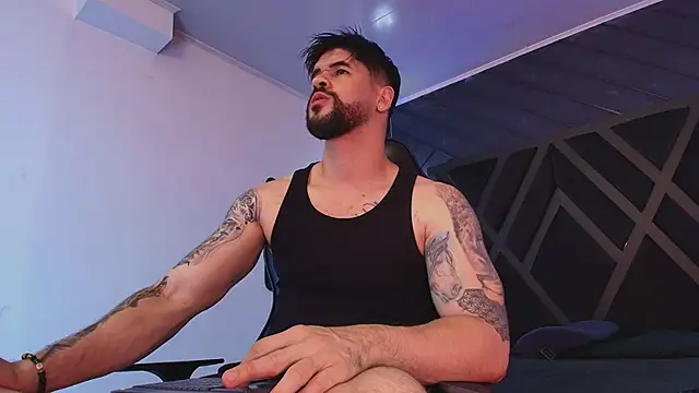 Snapshot of Petesevans chatting on 04-11-26, 11:30 Petesevans online show from 04-11-26, 11:30