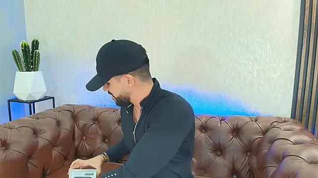 Snapshot of Petesevans chatting on 07-04-26, 12:06 Petesevans online show from 07-04-26, 12:06