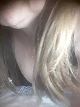 Snapshot of sua_sub_ chatting on 12-12-24, 10:20 sua sub  online show from 12-12-24, 10:20