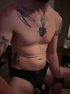 Snapshot of shehandme chatting on 02-26-26, 10:32 shehandme online show from 02-26-26, 10:32