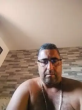 Snapshot of ADRIAN_ADI40 chatting on 05-26-26, 01:09 ADRIAN ADI40 online show from 05-26-26, 01:09
