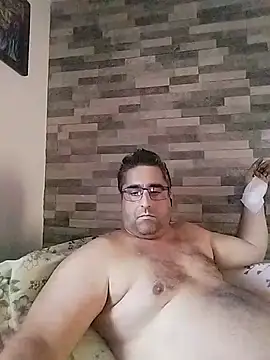 Snapshot of ADRIAN_ADI40 chatting on 05-14-26, 06:32 ADRIAN ADI40 online show from 05-14-26, 06:32