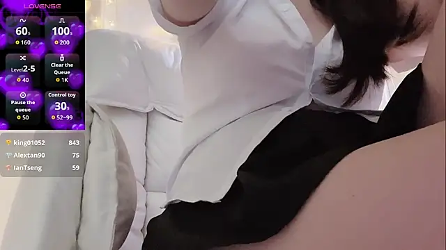 Tw Zoella online show from 04-16-26, 09:39