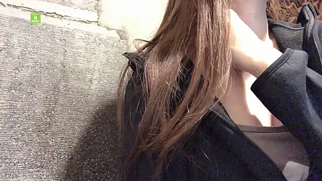 Tw Zoella online show from 01-14-25, 04:25