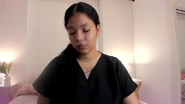 SophiaaStone online show from 05-08-26, 12:20