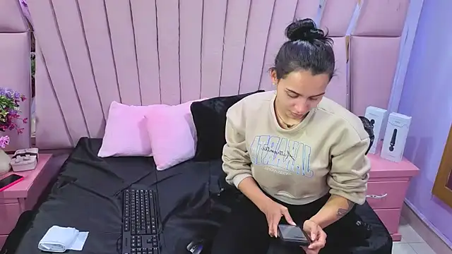 fisting anal 69 online show from 02-17-26, 12:57