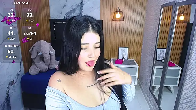 BIANCAROY1 online show from 01-08-26, 06:47