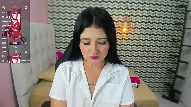 BIANCAROY1 online show from 04-27-26, 07:01