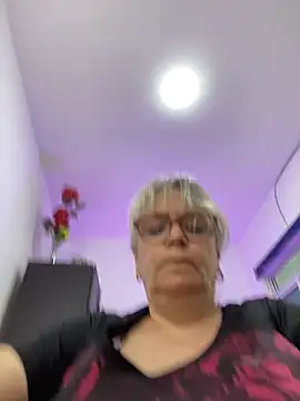 Snapshot of slutgold chatting on 02-26-26, 09:48 slutgold online show from 02-26-26, 09:48