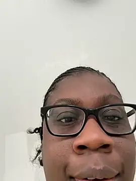 blacksexybeauty31 online show from 04-21-26, 03:40