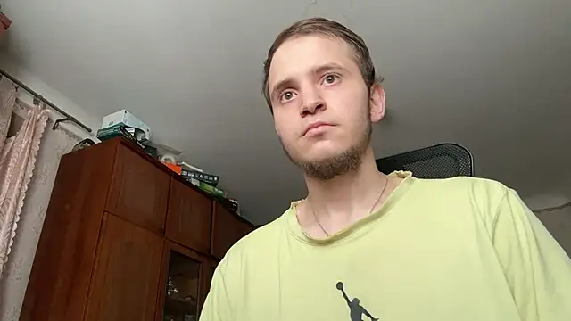 Snapshot of sweaticeboy chatting on 07-11-26, 07:19 sweaticeboy online show from 07-11-26, 07:19