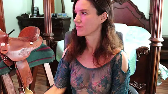 thornburyrose online show from 11-29-25, 07:03