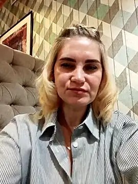 JennyOMay online show from 03-25-26, 05:51