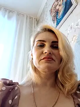 JennyOMay online show from 12-23-25, 03:50