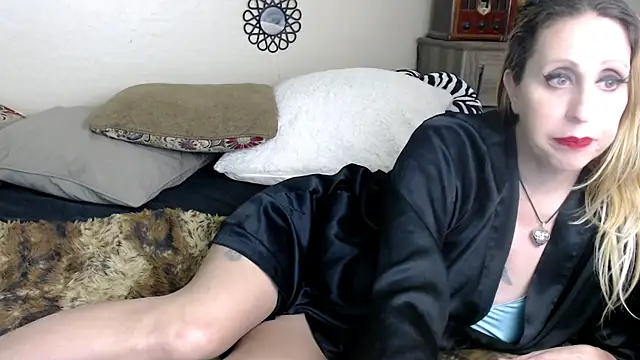 Lourdesnoirxh online show from 02-24-26, 09:43