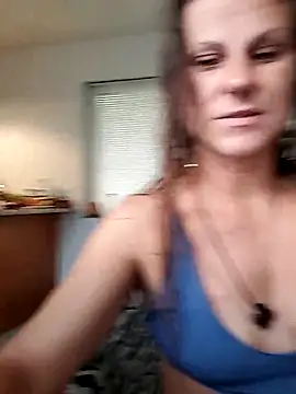 Scarlettishere online show from 04-13-26, 11:47