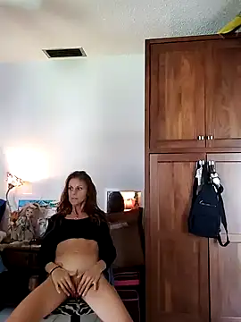 Scarlettishere online show from 11-08-25, 05:05