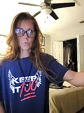 Scarlettishere online show from 12-23-25, 04:01