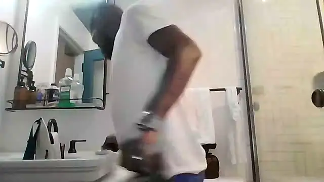 Maculine Stayr online show from 05-18-26, 02:55