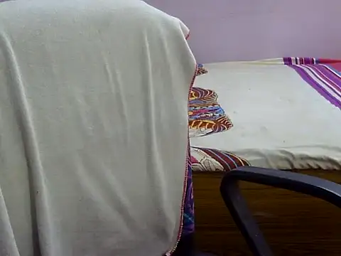 Your wild Dia online show from 10-19-25, 06:05