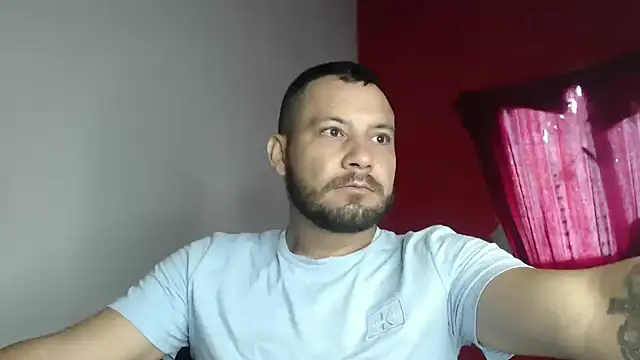 Snapshot of body_x29 chatting on 03-09-25, 11:36 body x29 online show from 03-09-25, 11:36