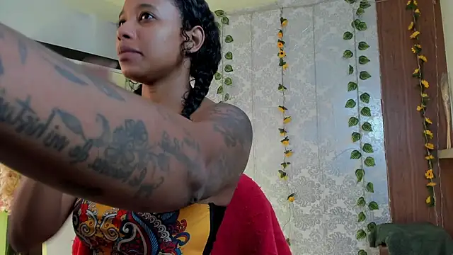 kelly thomson online show from 02-26-26, 01:44