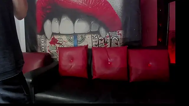 Snapshot of Strongernastyx chatting on 02-15-26, 09:08 Strongernastyx online show from 02-15-26, 09:08