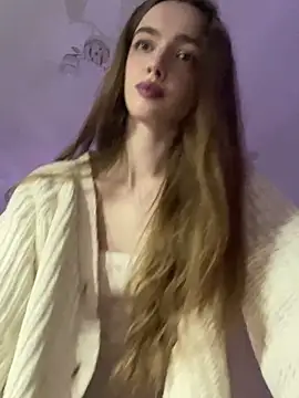 Snapshot of Weeissy chatting on 01-13-25, 08:26 Weeissy online show from 01-13-25, 08:26